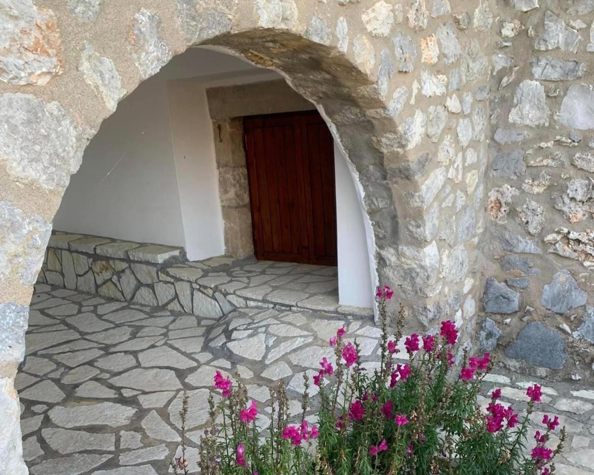 Terra Petra Villa At Psari Trikolonon Gortynia Ψάρι Εξωτερικό φωτογραφία